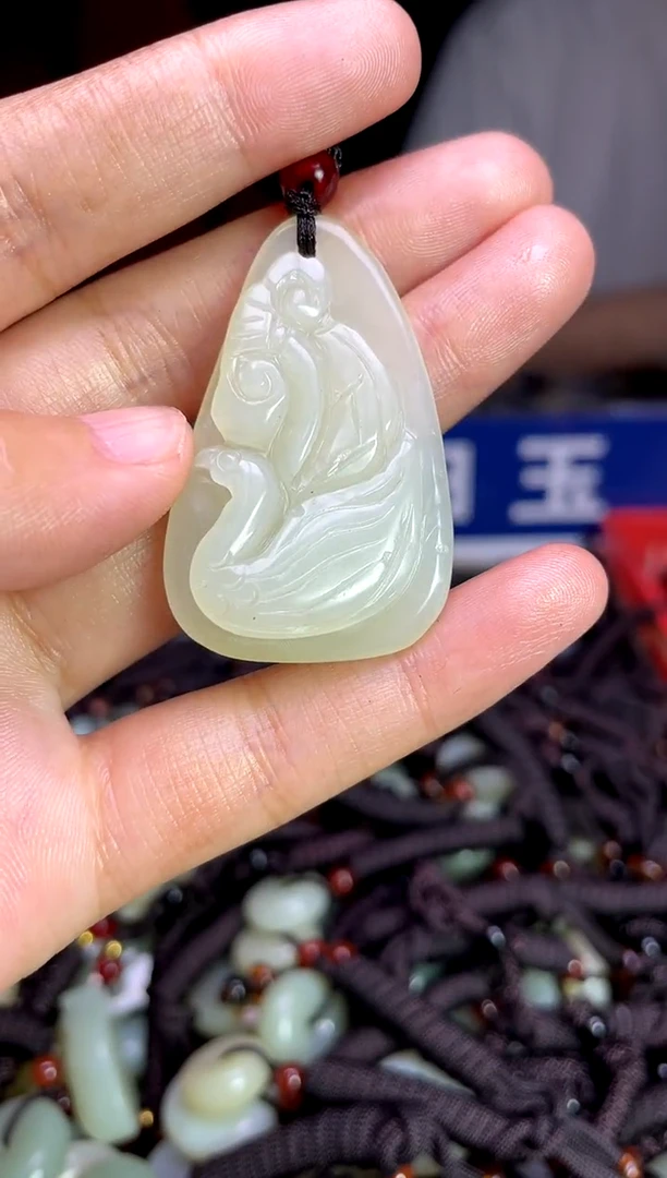 未镶嵌和田玉挂件1