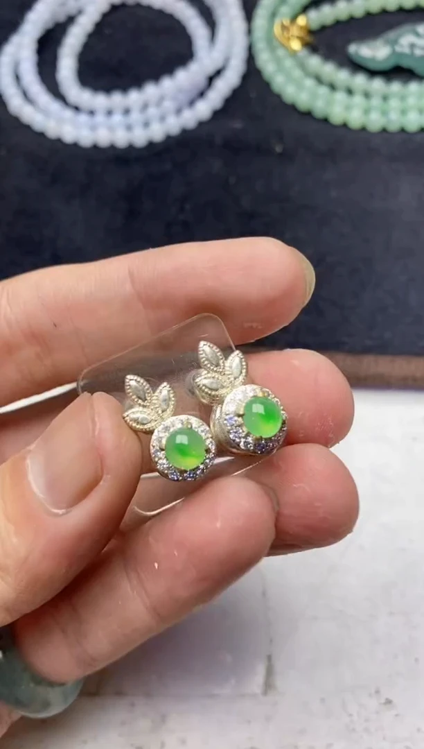 未镶嵌定制翡翠定制翡翠