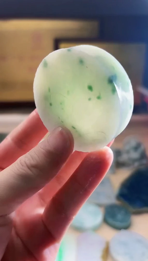 翡翠挂件未镶嵌A货张麦8364