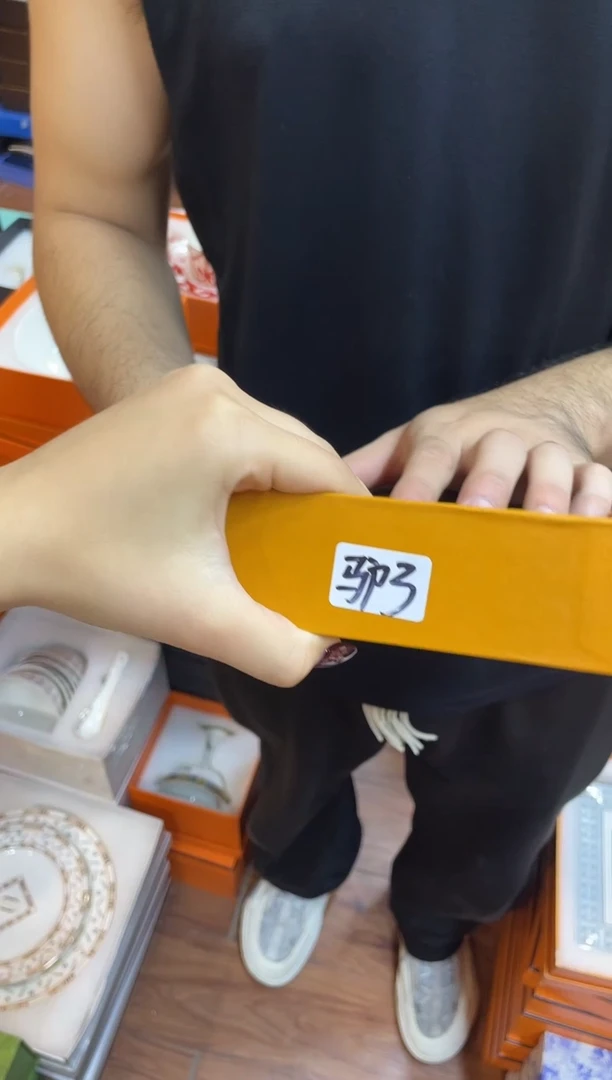 杯鸿辉家品牌瓷器，京东包邮！笔刷