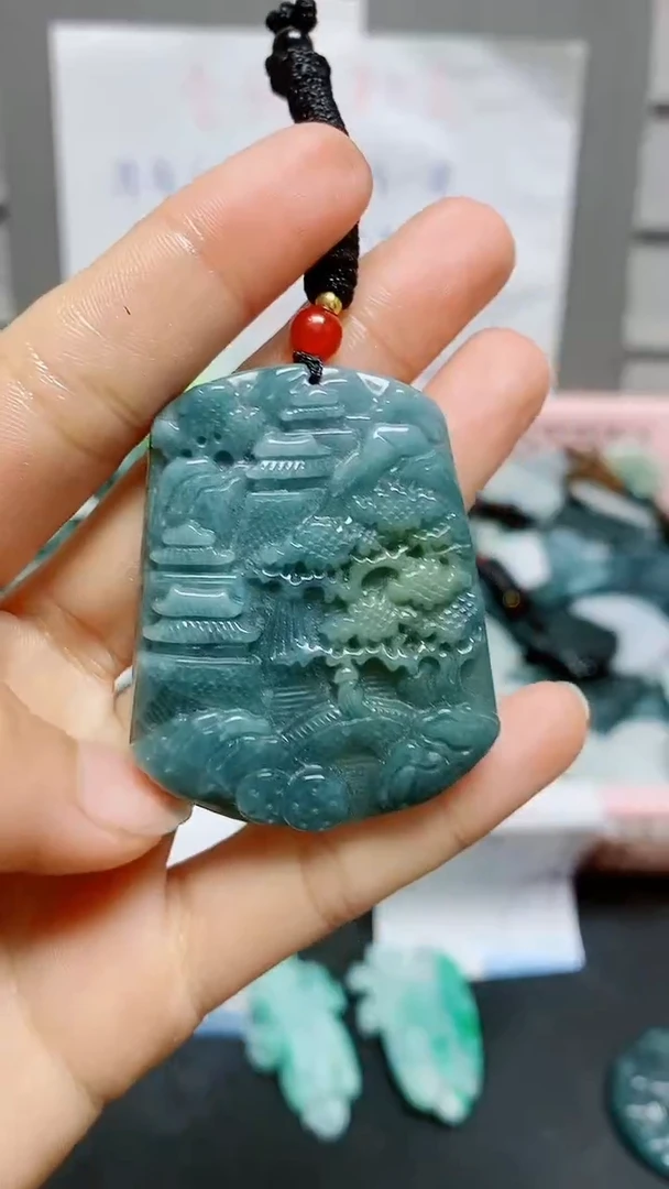 【闪购商品】翡翠颈饰未镶嵌天然翡翠A货