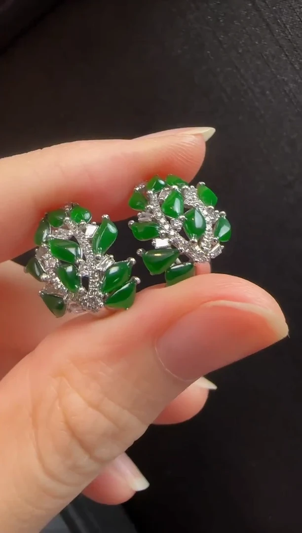 18K金镶嵌翡翠耳饰241麦穗一对