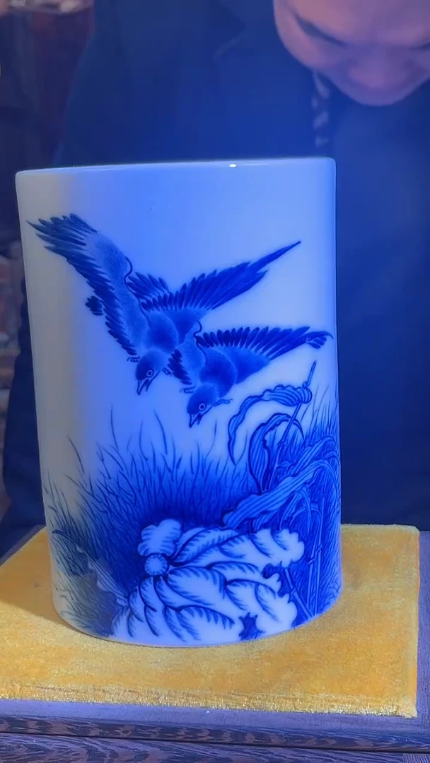 【闪购商品】瓷片30F现代工艺品一个