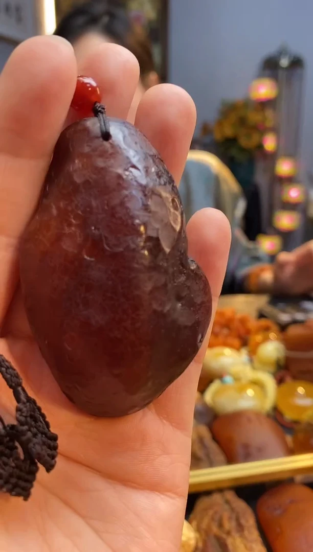 琥珀颈饰未镶嵌吊坠