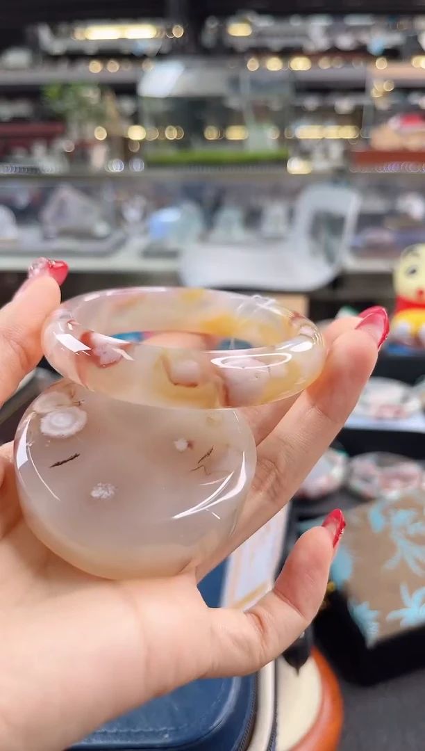 未镶嵌手镯石英质玉57圈口（赠品镯心）6330121