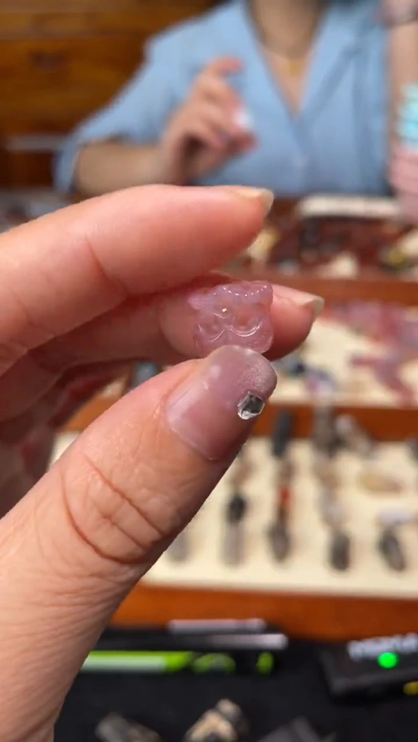 玛瑙/玉髓颈饰未镶嵌82金标恶灵