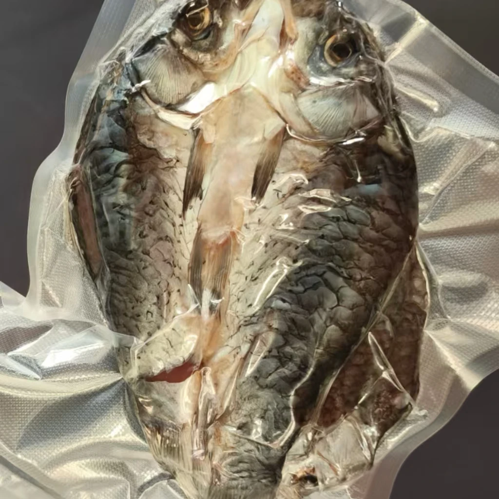 洪湖野生鲫鱼现杀现晒淡水阳干鲫鱼干