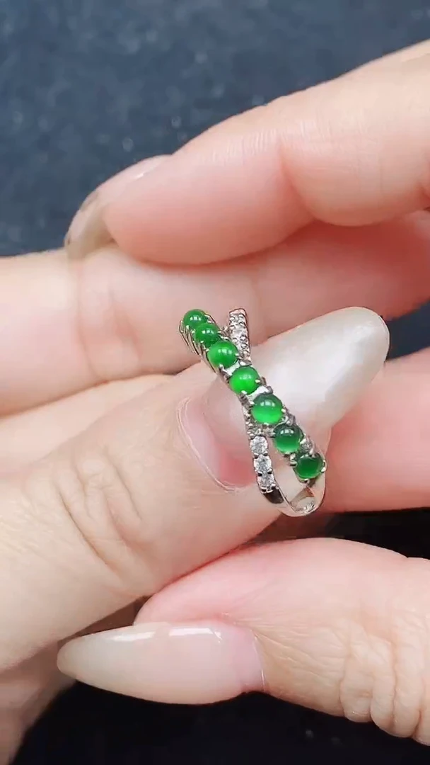 颈饰未镶嵌翡翠天然A货翡翠，保A保真