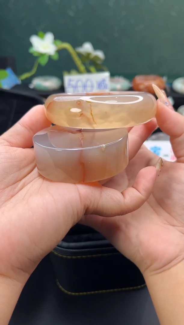 未镶嵌手镯石英质玉（59圈口）赠送镯心