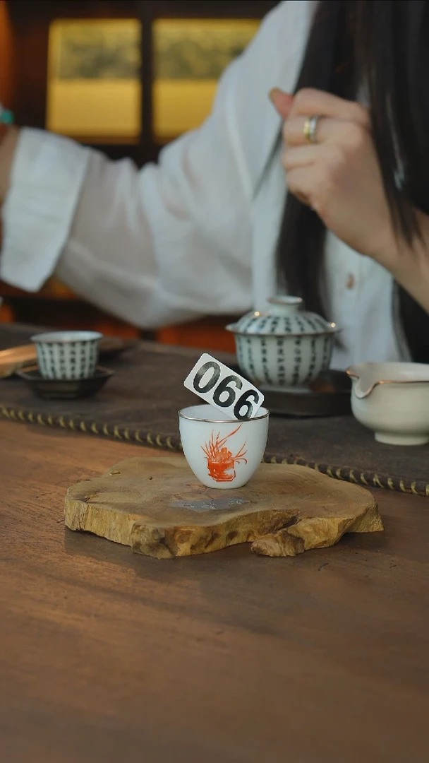 包银梵红兰花杯..066