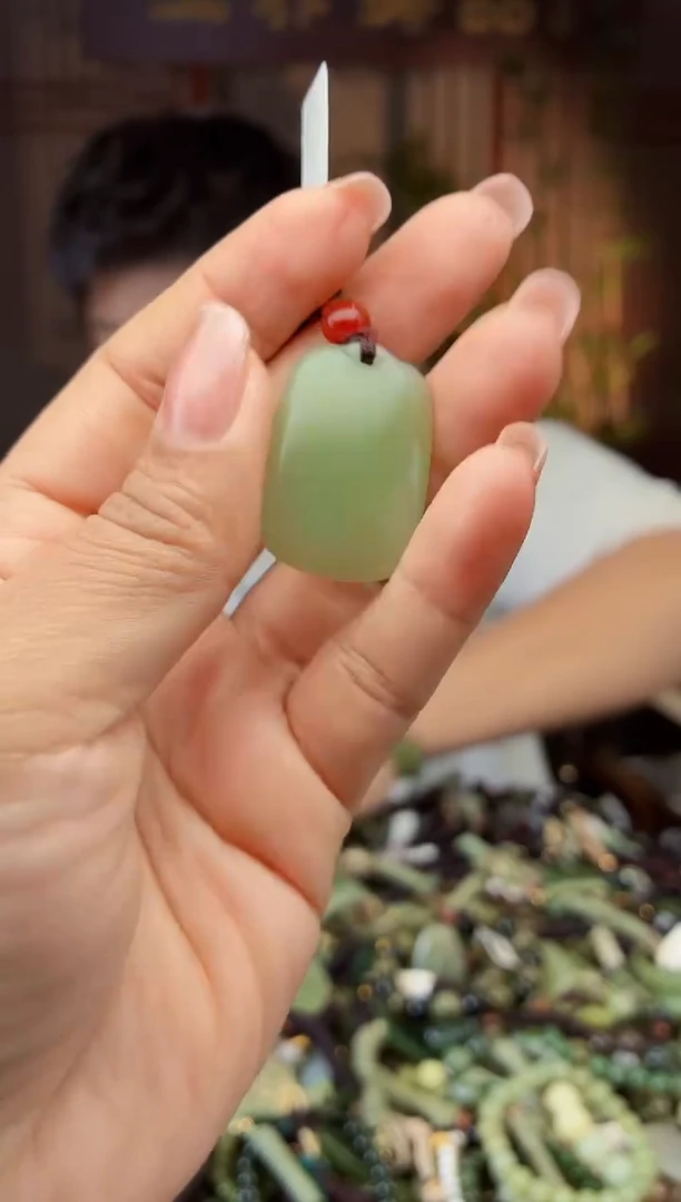 颈饰未镶嵌和田玉多样性发货拍一发一