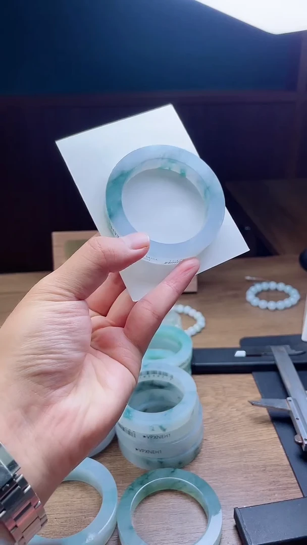 未镶嵌手镯定制翡翠丁*定制