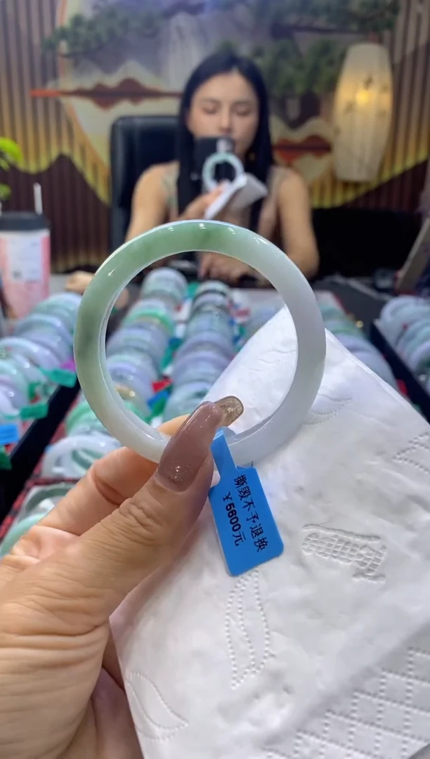 翡翠手镯未镶嵌00002452