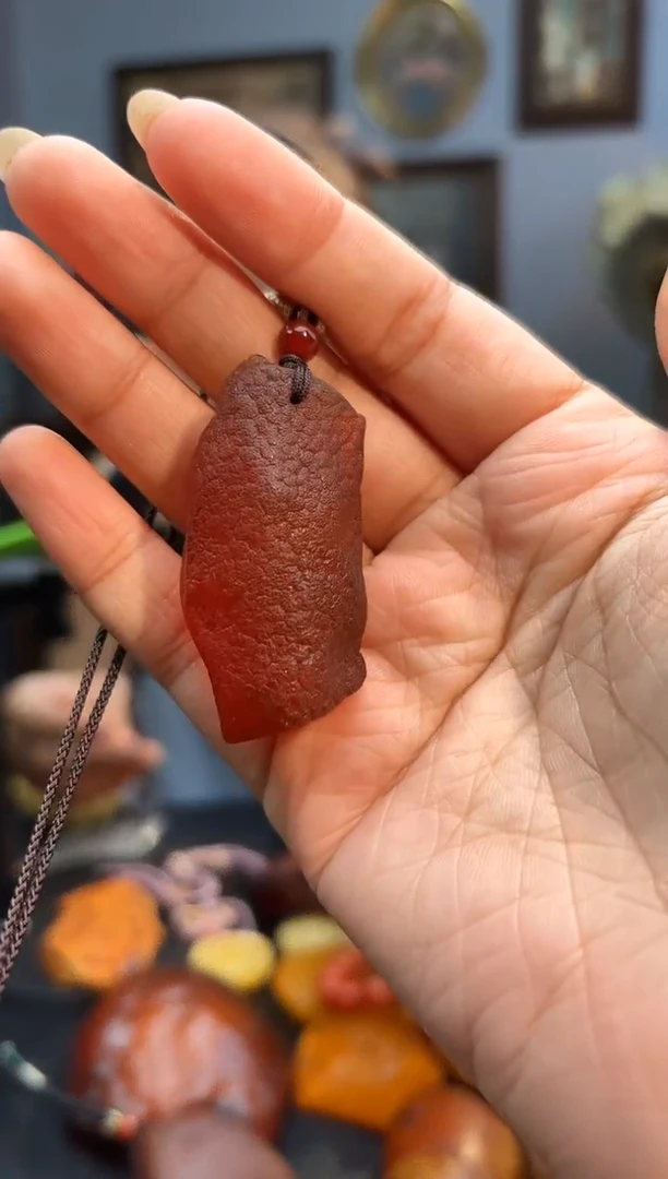 琥珀颈饰未镶嵌吊坠