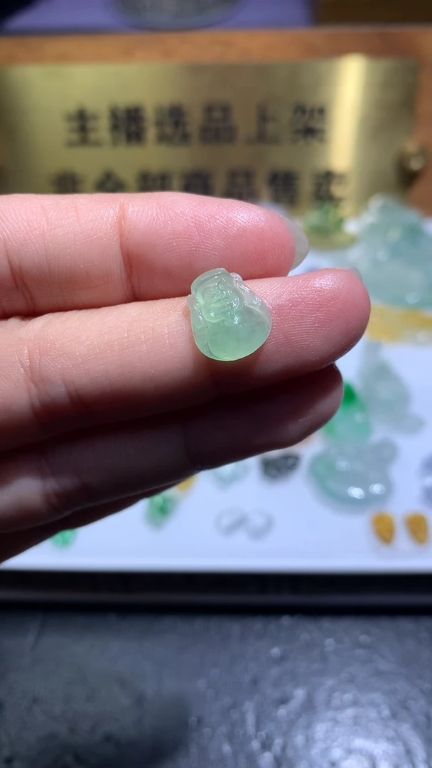 未镶嵌定制翡翠毛货