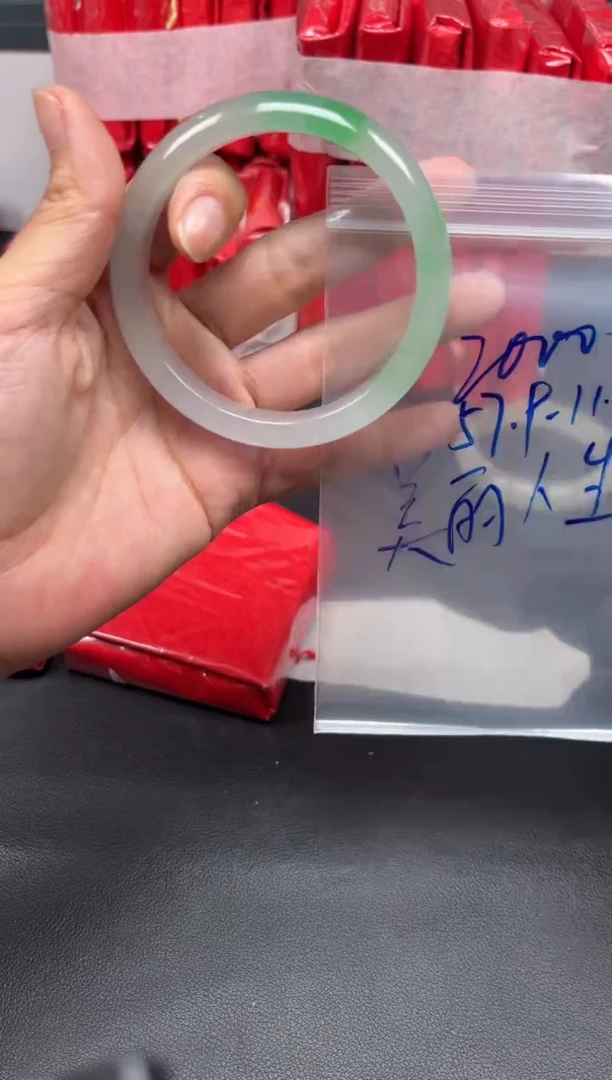 无非金属天然手镯3