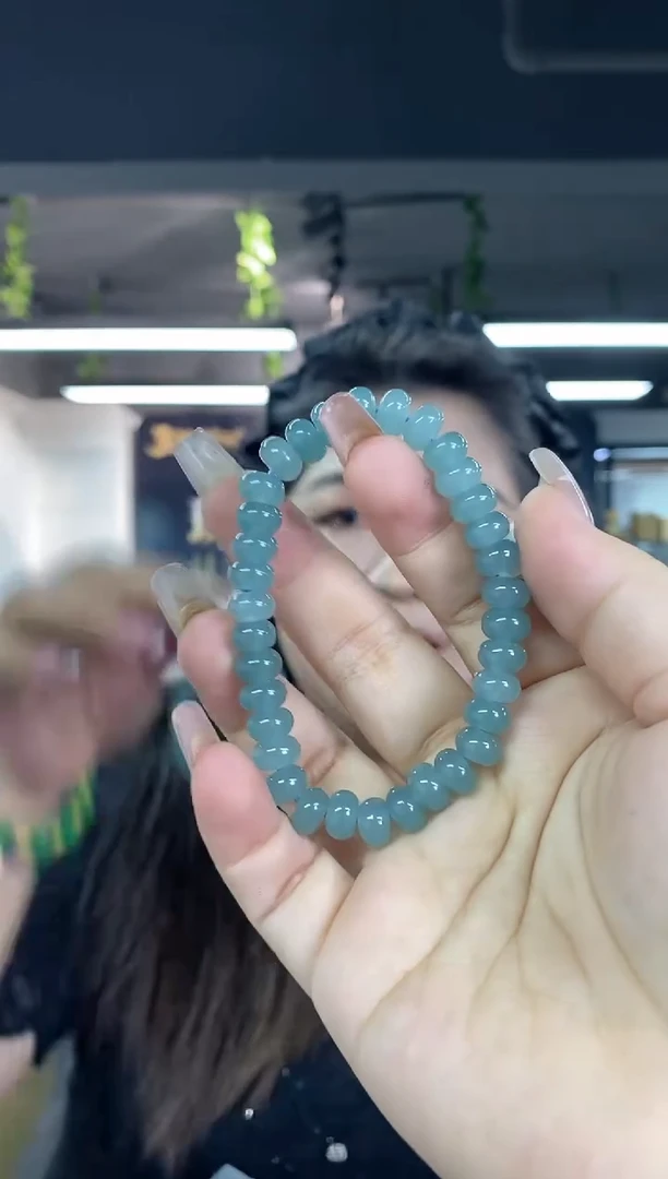 未镶嵌手串翡翠多样性发其一颜色微差