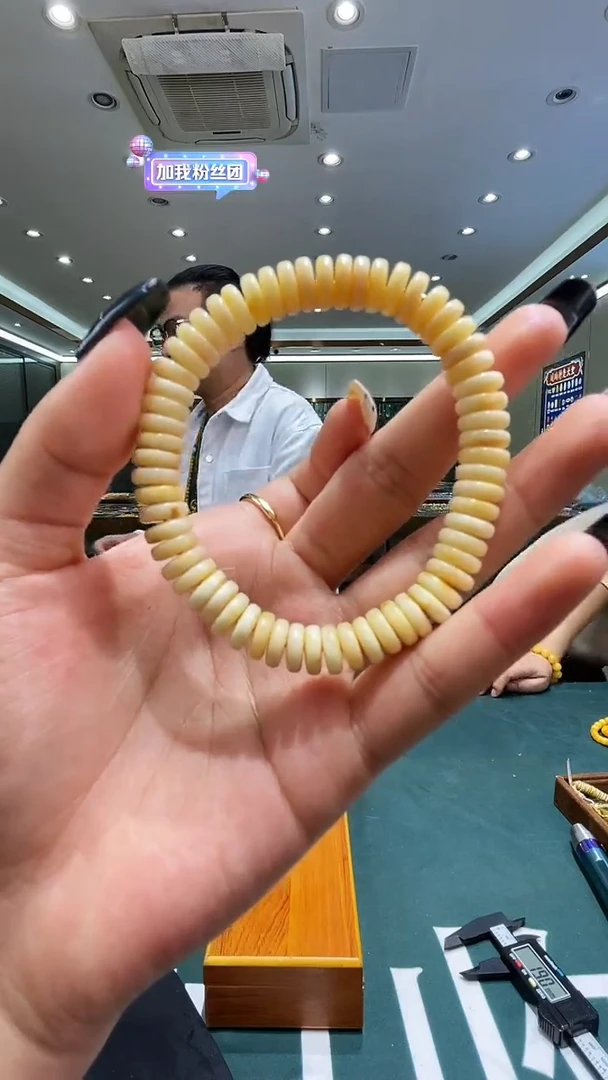 琥珀颈饰未镶嵌琥珀白蜡算盘珠手串