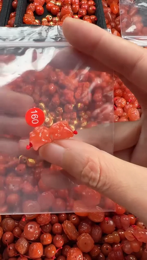 【闪购商品】南红玛瑙颈饰未镶嵌1