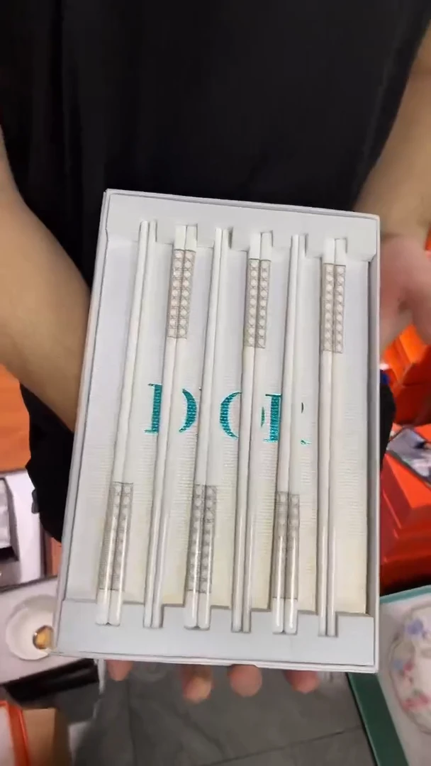 杯鸿辉家品牌瓷器，京东包邮！