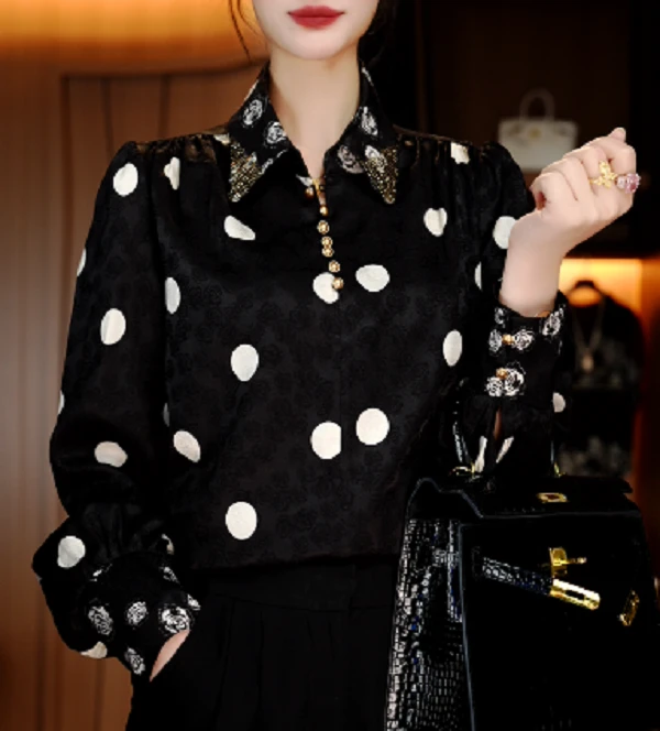 诺诗 新款洋气显瘦优雅轻奢气质百搭长袖V领小衫V25M041