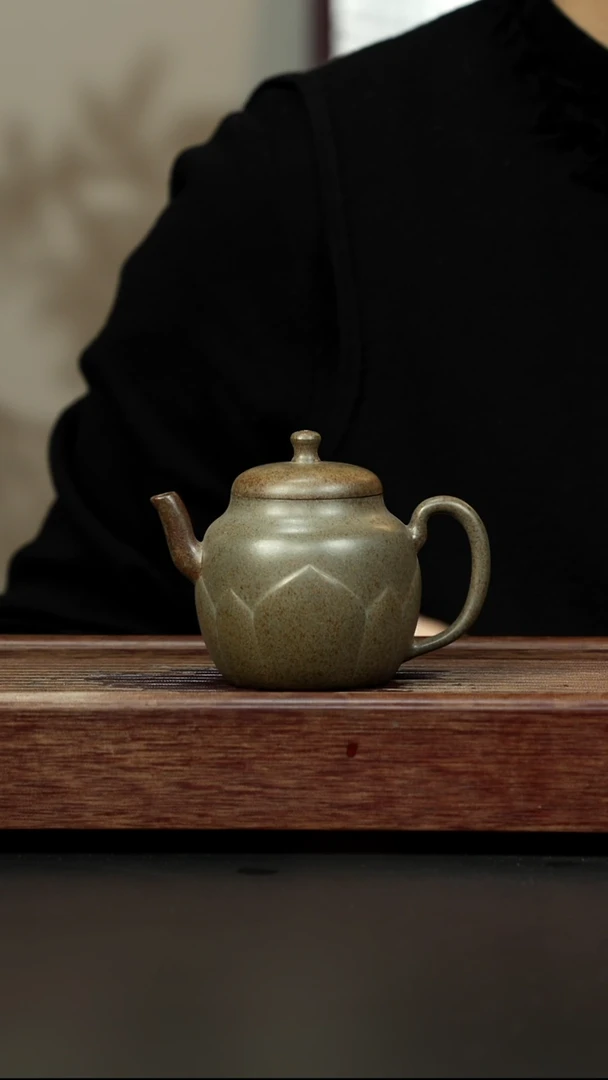 茶壶紫砂蟹壳青柴烧 宫灯