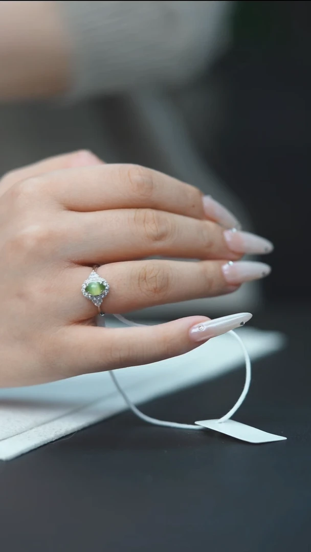 未镶嵌戒指和田玉一线猫眼开口戒