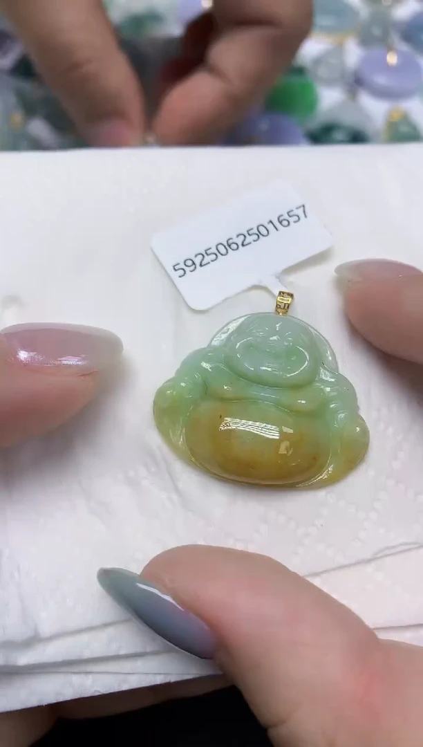 翡翠18K金镶嵌颈饰天然缅甸翡翠A货
