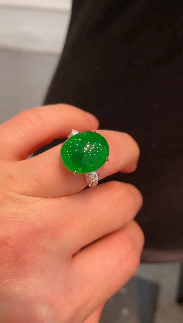 【闪购商品】翡翠颈饰18K金镶嵌A125戒指