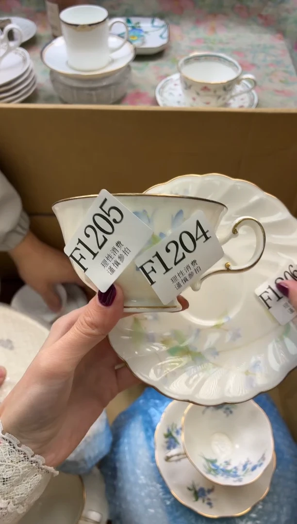 瓷片梦*      F1204