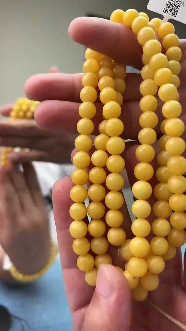 蜜蜡未镶嵌珠宝奇石H42，8.7假一罚十多样性发其一H