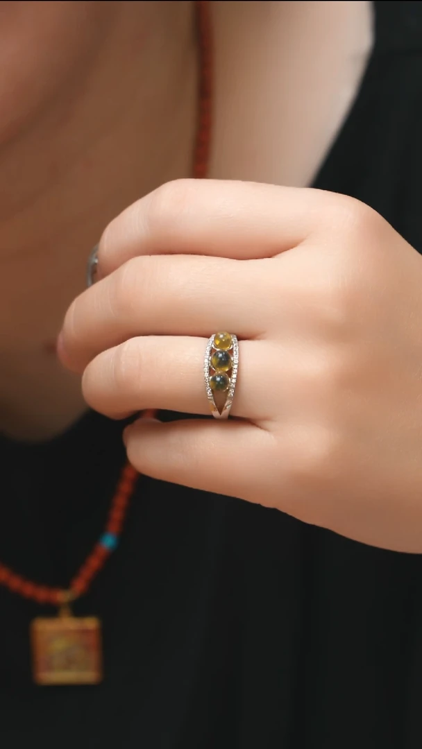 琥珀未镶嵌珠宝奇石戒指