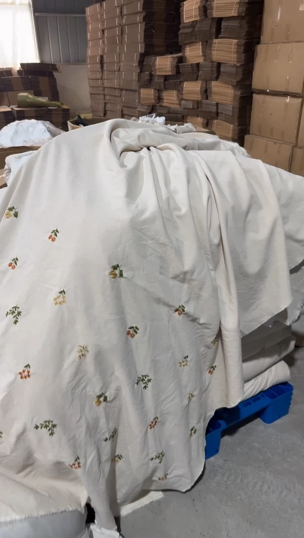 汉麻1.5*2椿意绣花床单