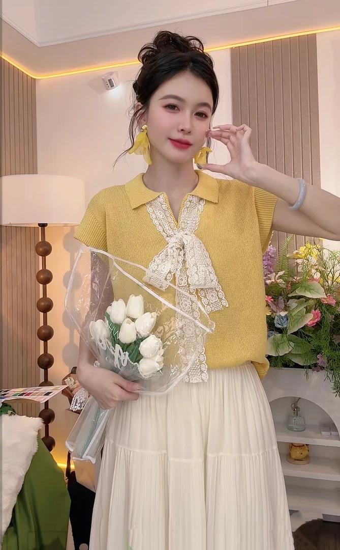 立领气质拼接蕾丝短袖夏季时尚洋气透气休闲网红新款2025设计感