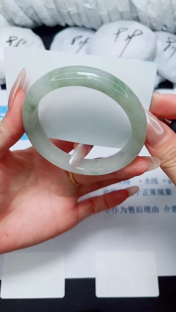 石英质玉手镯未镶嵌4/56