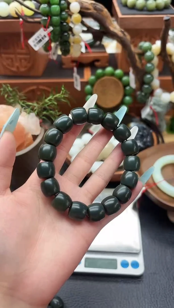 未镶嵌手串和田玉董小姐推荐 多样性发货 拍一发一szq14