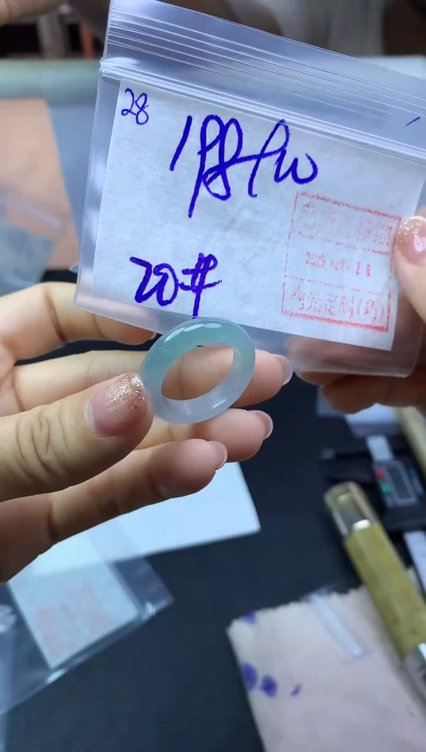 未镶嵌定制翡翠28戒圈20*208元毛货需精抛光