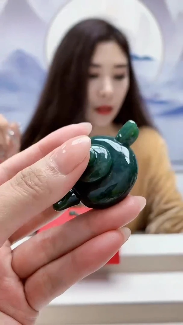 未镶嵌定制翡翠4829MM-毛货摆件77赠底座