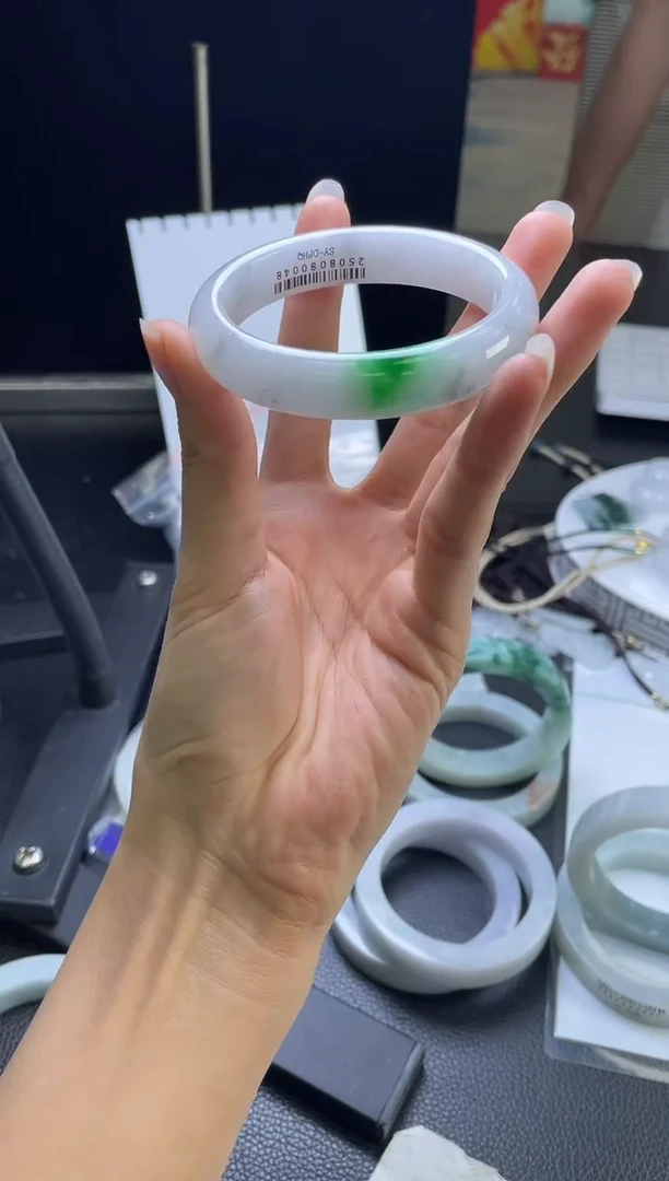 未镶嵌手镯定制翡翠毛*蚊手镯