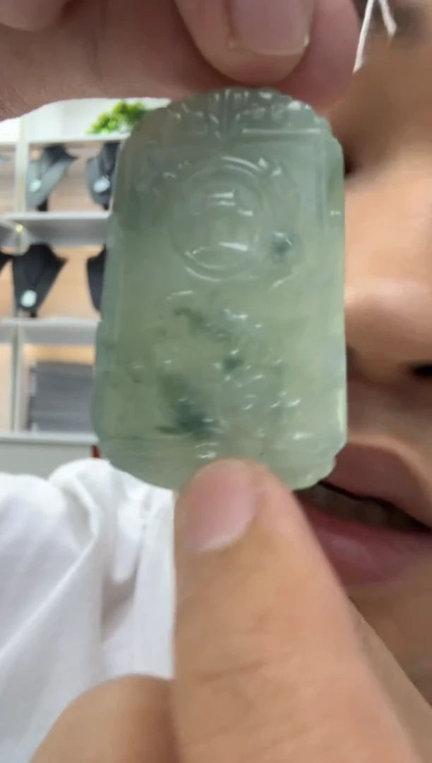 颈饰未镶嵌翡翠天然翡翠A货孤品一件