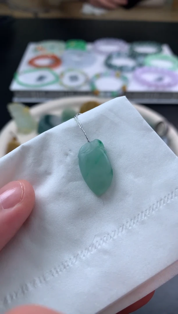 【闪购商品】定制翡翠未镶嵌翡翠