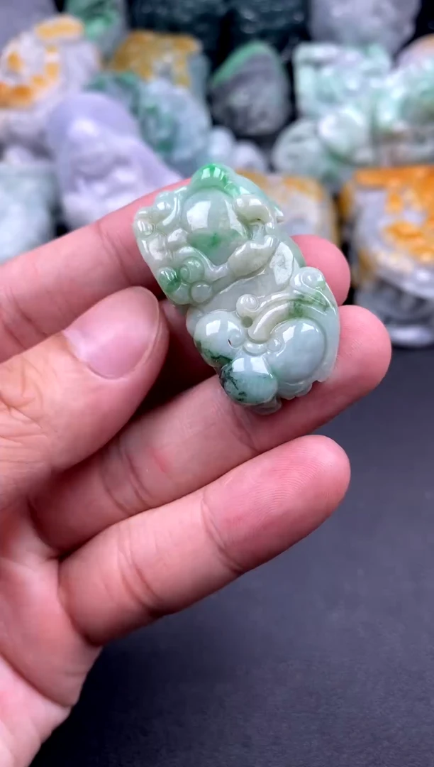 吊坠(不含链)未镶嵌翡翠1