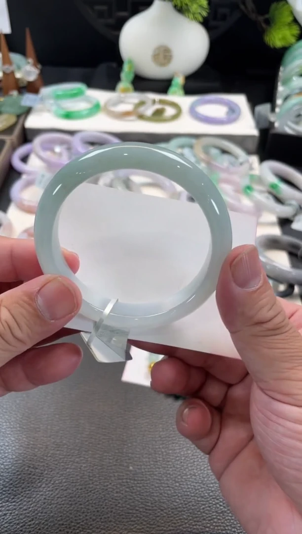 未镶嵌手镯翡翠140号 60正圈