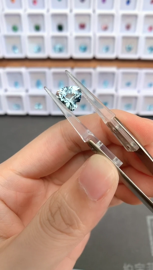 未镶嵌裸石定制海蓝宝石2.43ct 04051