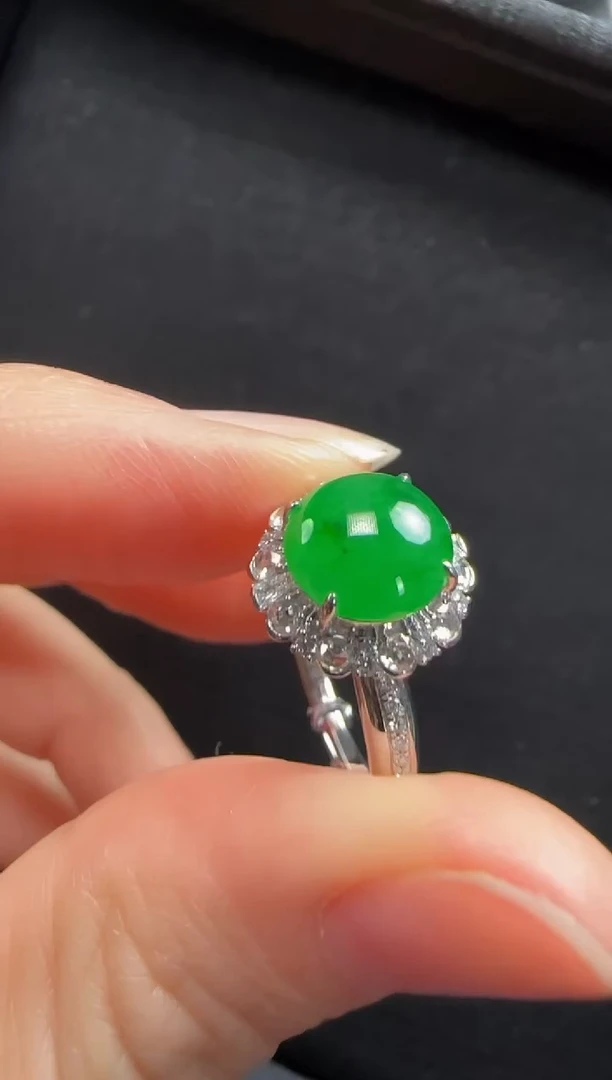 【闪购商品】翡翠戒指18K金镶嵌543蛋面一枚