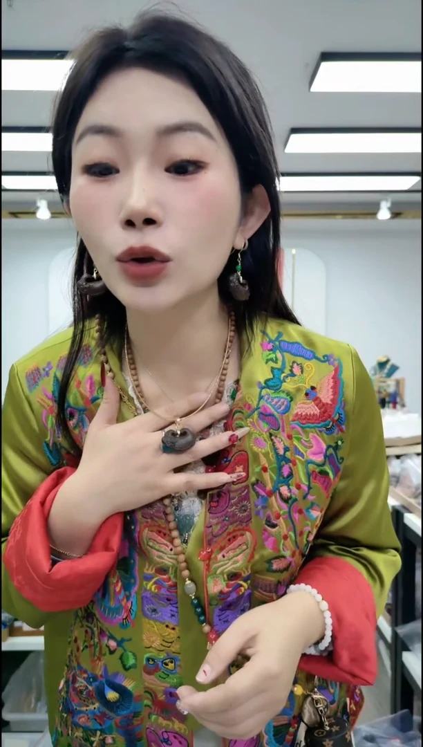 【闪购商品】香榧木0936沉沉小锁吊坠