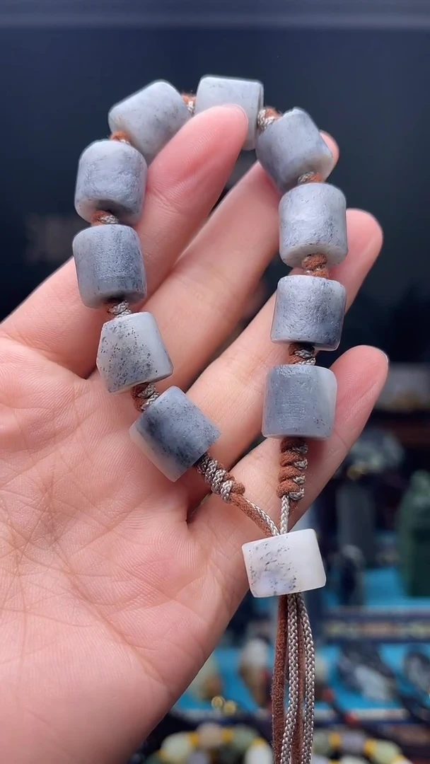 未镶嵌和田玉挂件1