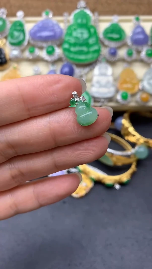 【闪购商品】翡翠颈饰18K金镶嵌113-中国好珍宝