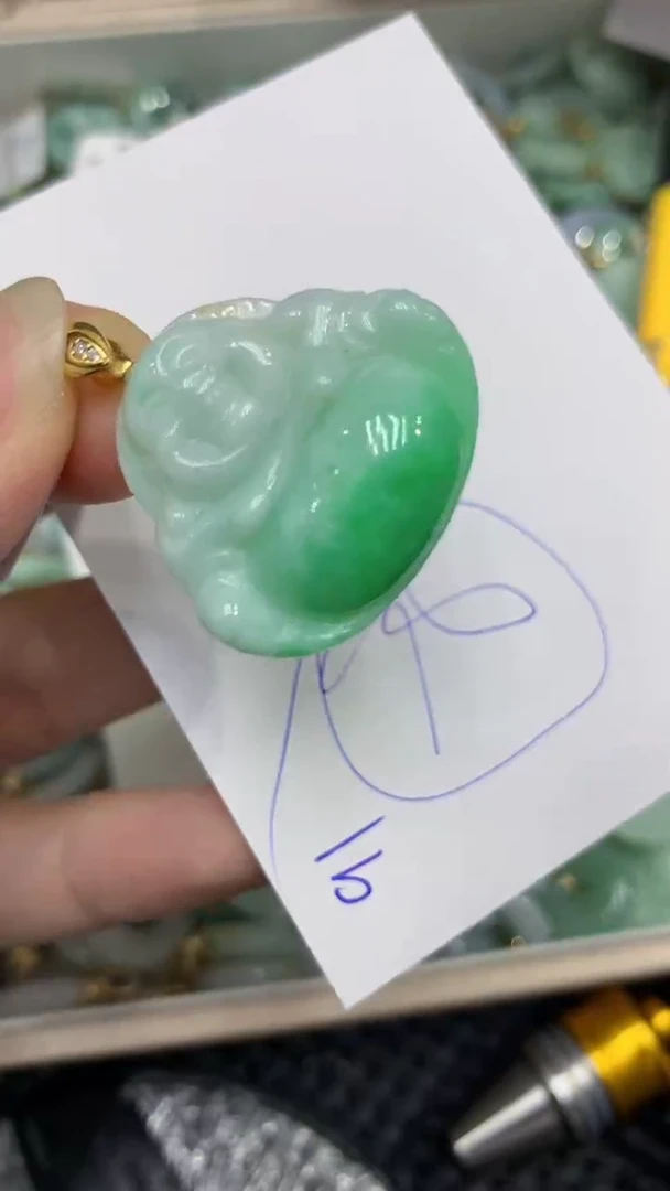 颈饰未镶嵌翡翠缅甸A货翡翠