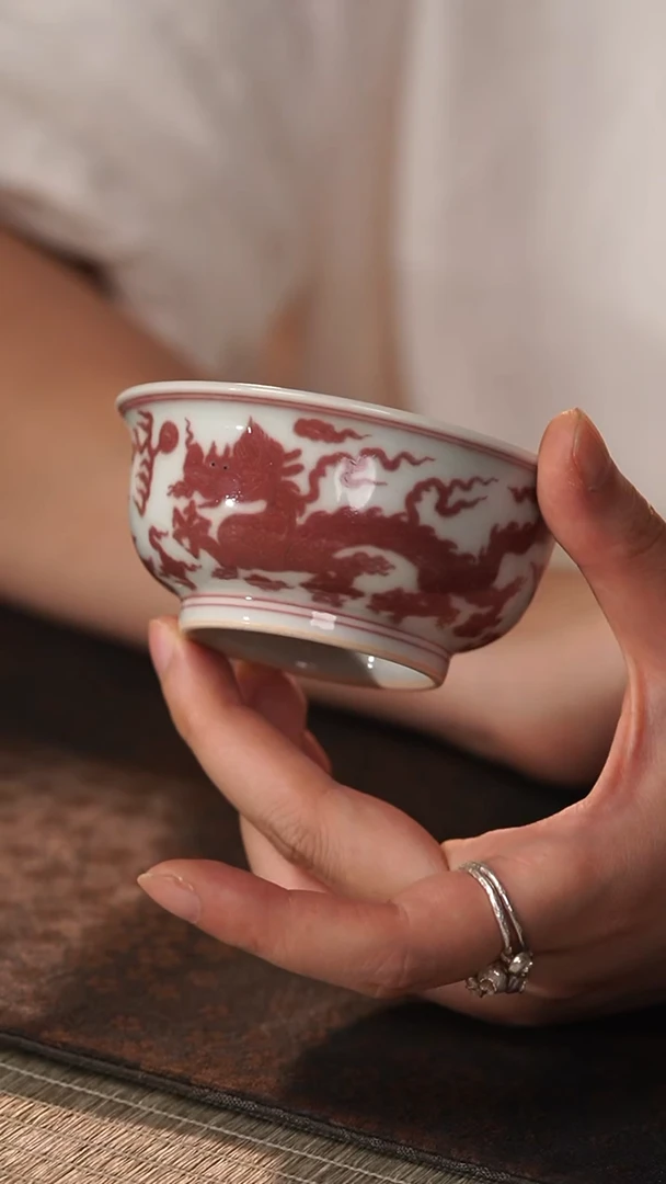 善见堂杨老师釉里红主人杯